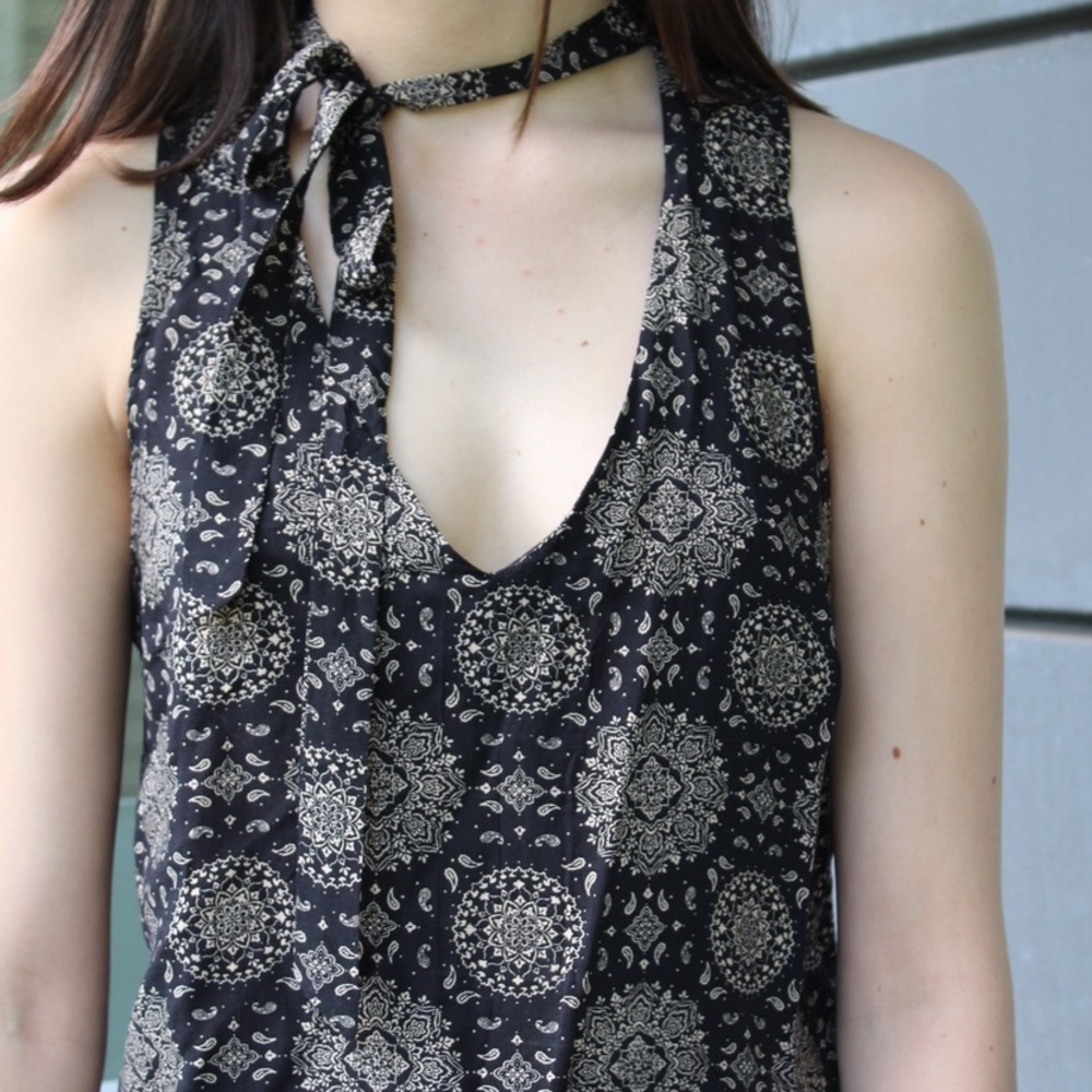 Forever21 Tie Neck Blouse | Size M | NWOT